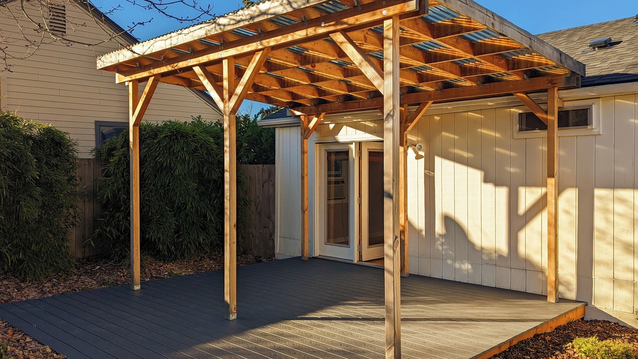 Photo of Patio Balcony in Southeast Eugene
