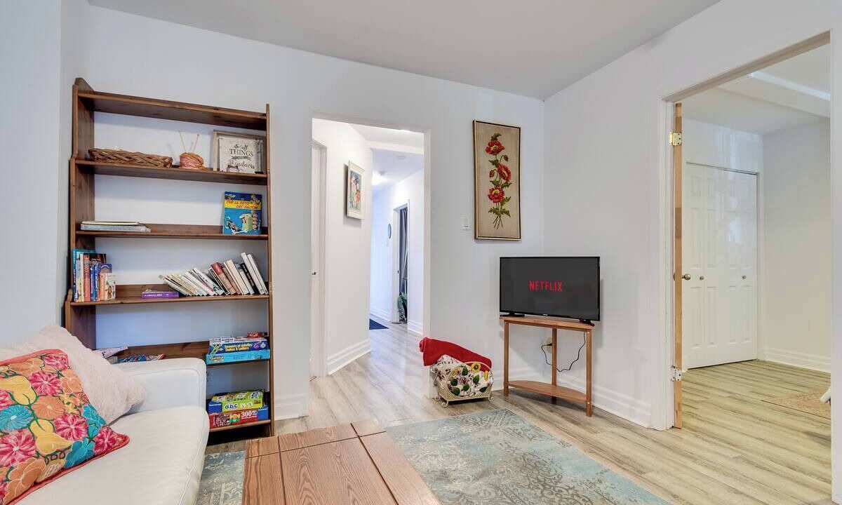 Photo of Livingroom in Hochelaga