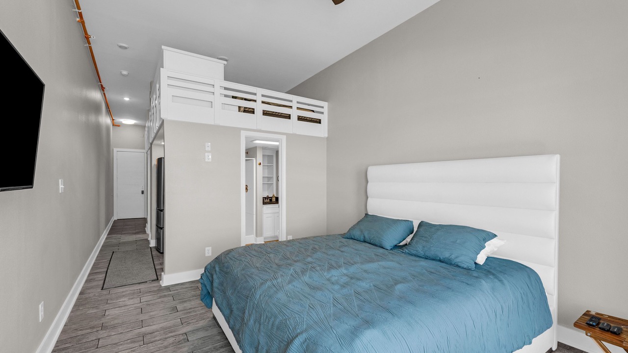 Photo of Bedroom in Port Bolivar