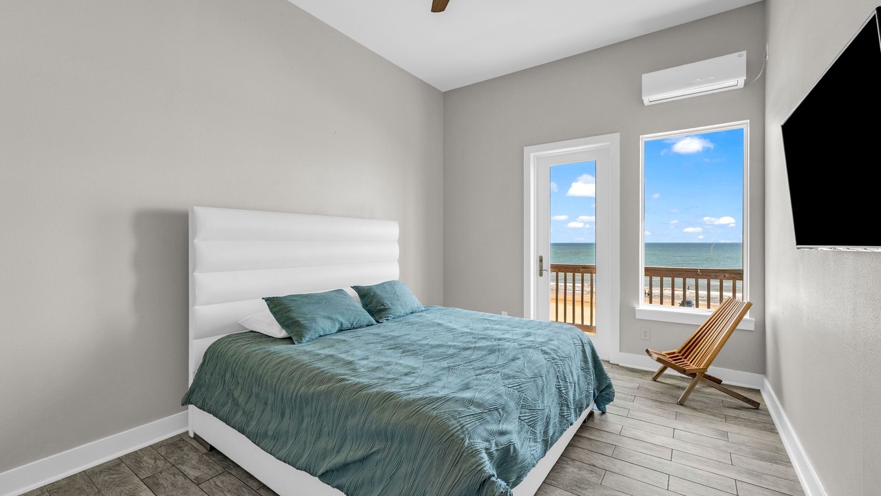 Photo of Bedroom in Port Bolivar