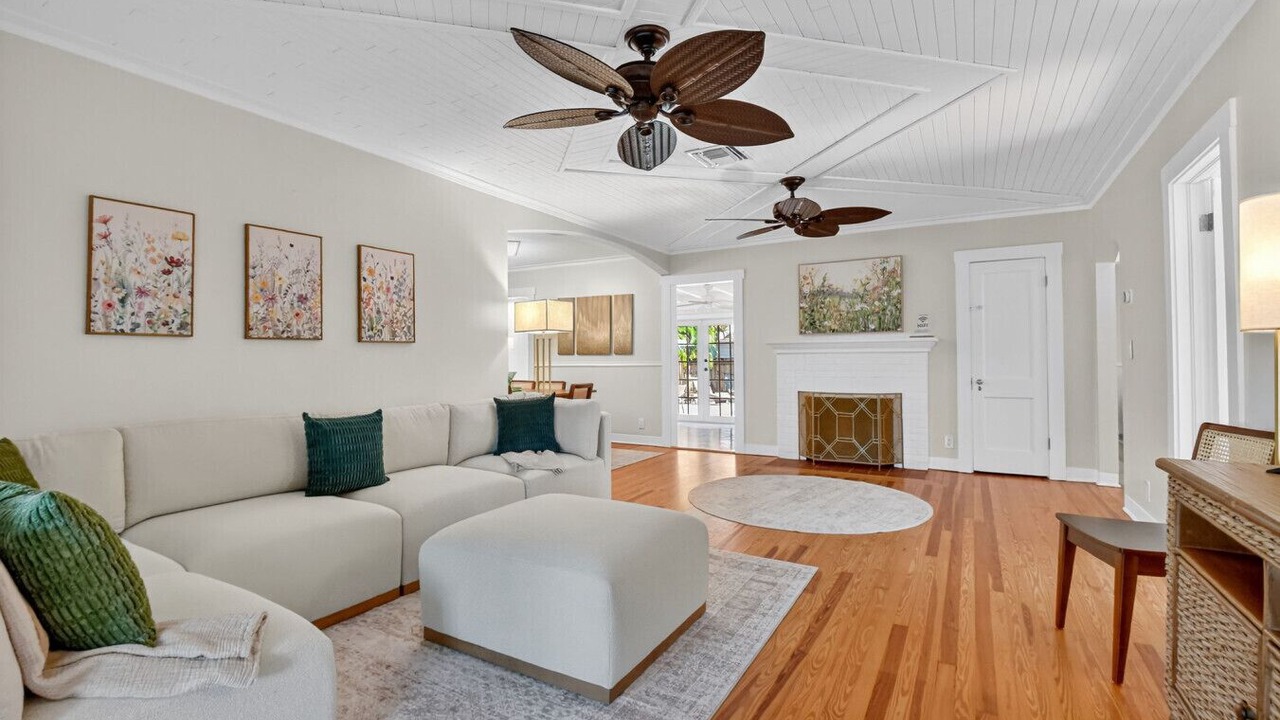 Photo of Livingroom in Southside