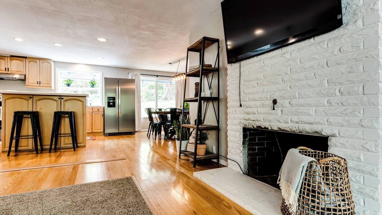 Photo of Others in Western