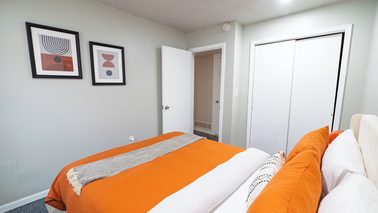 Photo of Bedroom in Lawrence