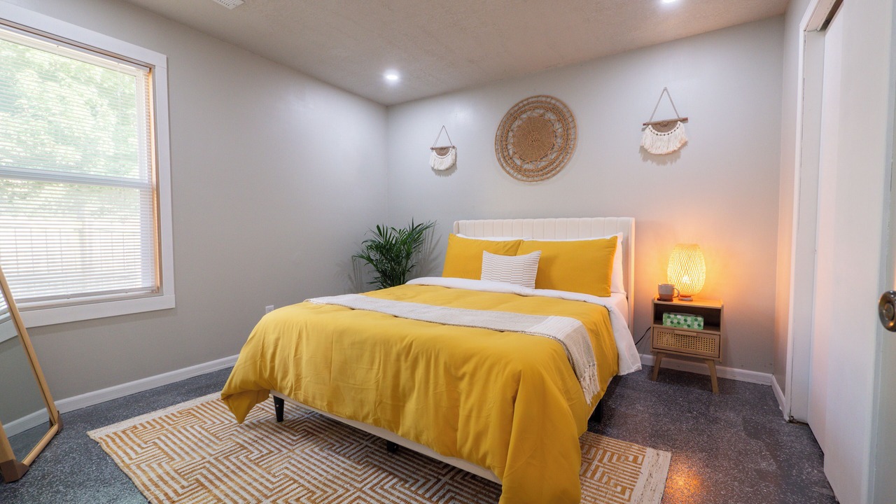 Photo of Bedroom in Lawrence