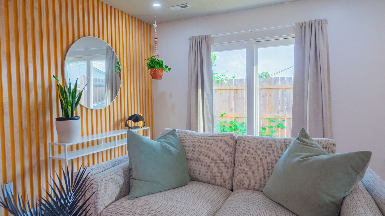 Photo of Livingroom in Lawrence