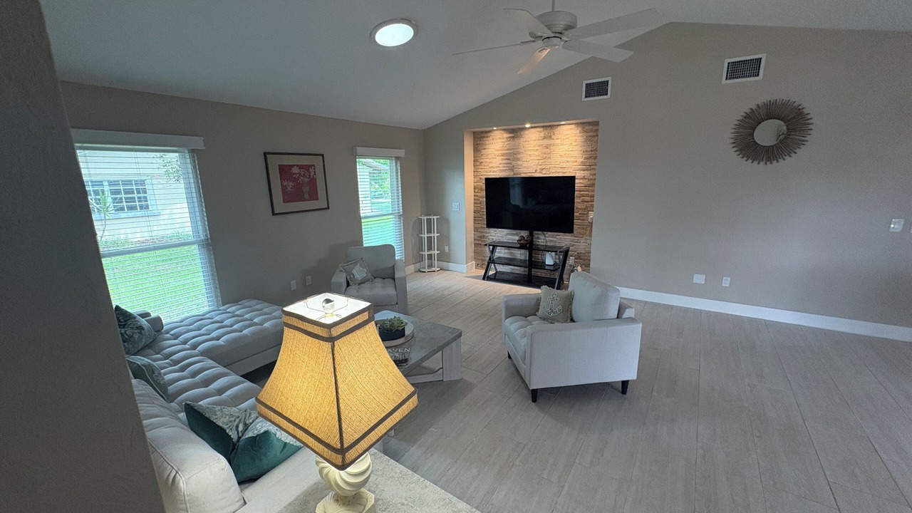 Photo of Livingroom in Fort Myers