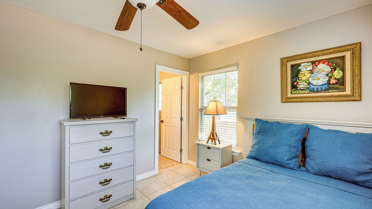 Photo of Bedroom in Medical Center District