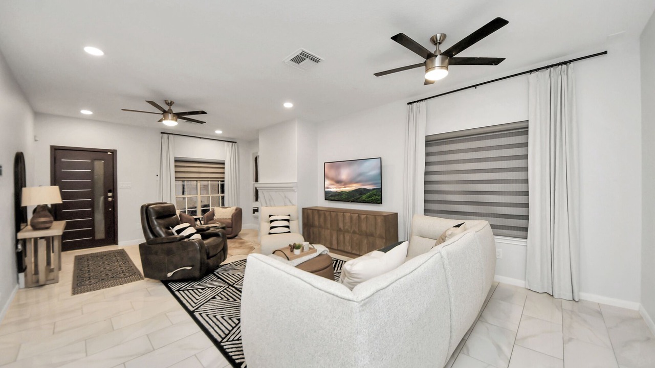 Photo of Livingroom in Katy