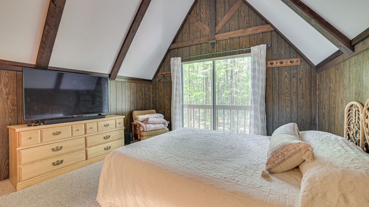 Photo of Bedroom in Mancelona