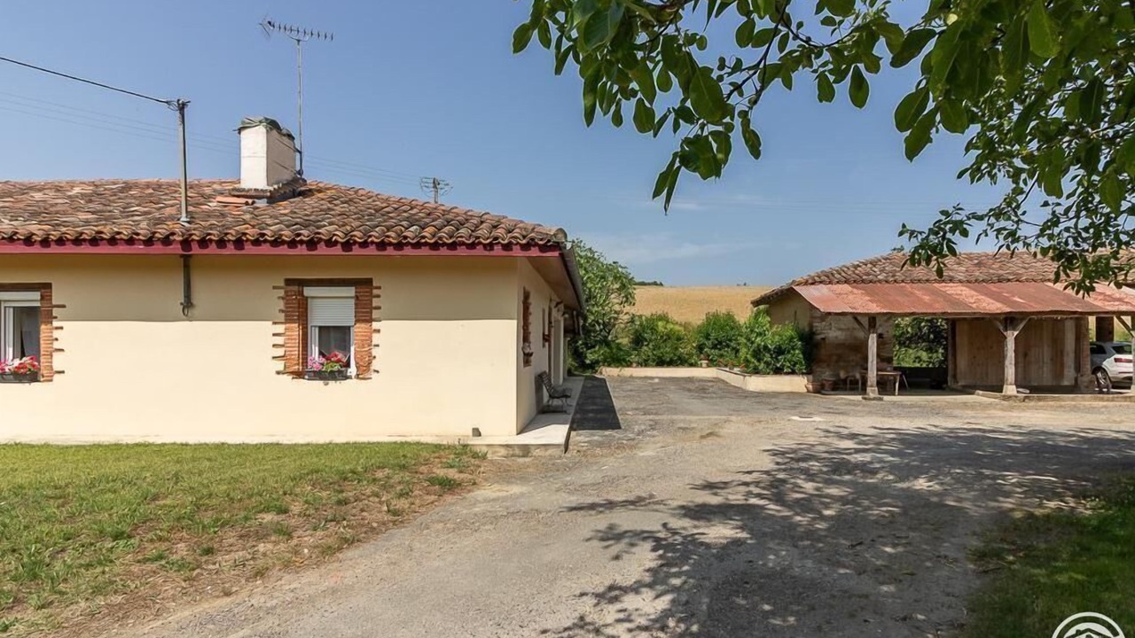 Photo of Outdoor in Le Castera