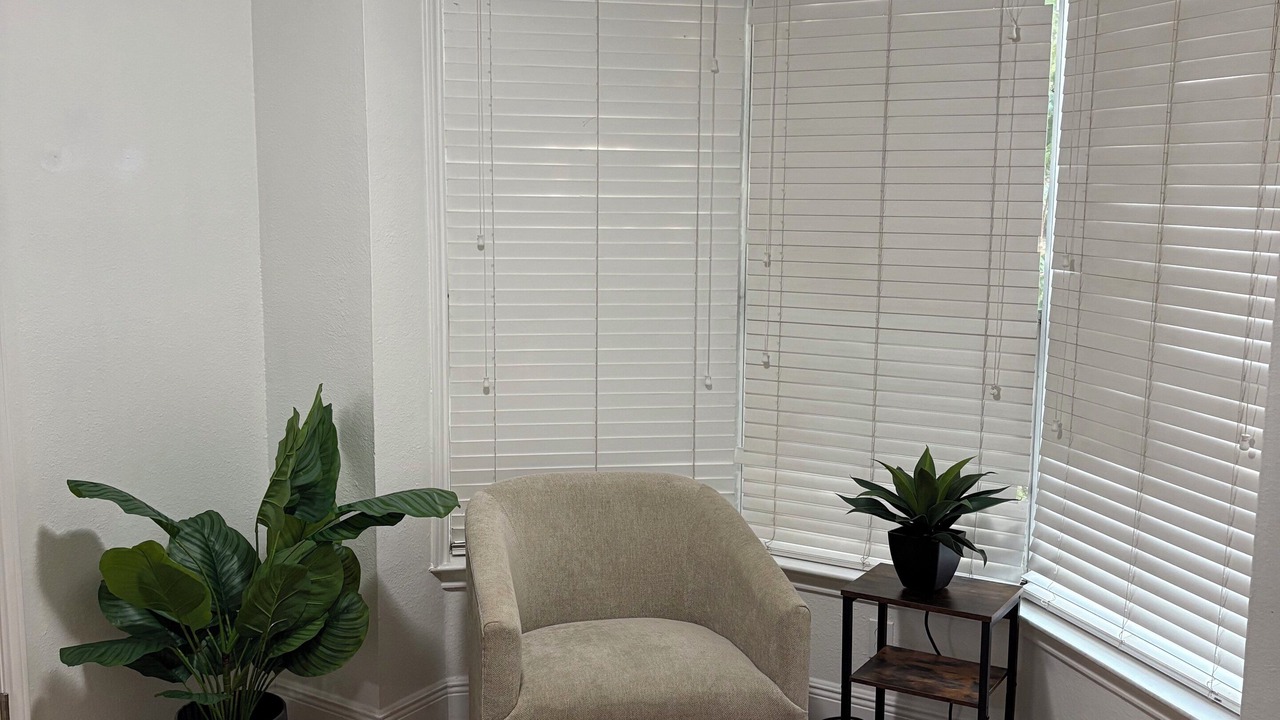 Photo of Livingroom in West Campus