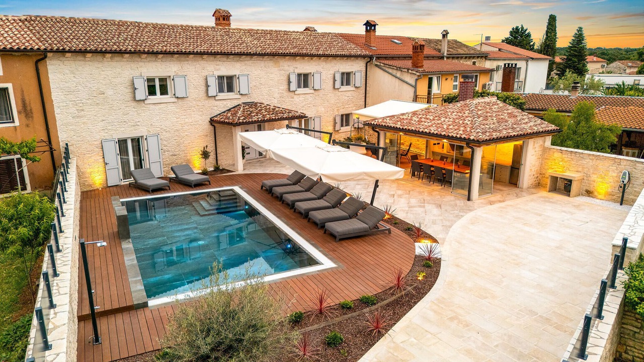 Photo of Outdoor in Gajana