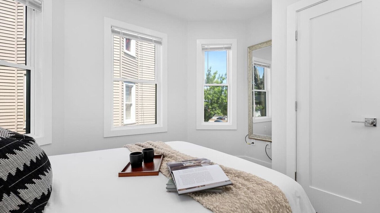 Photo of Bedroom in East Somerville