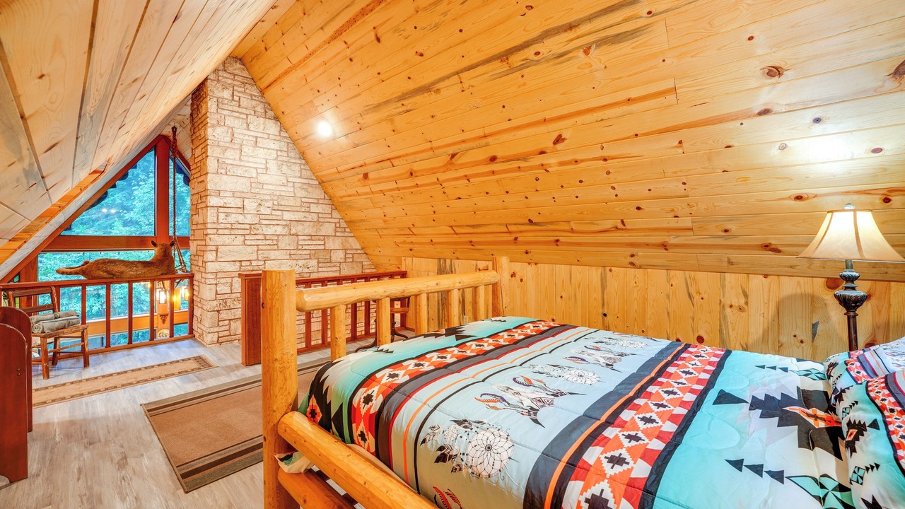 Photo of Bedroom in Mount St. Helens