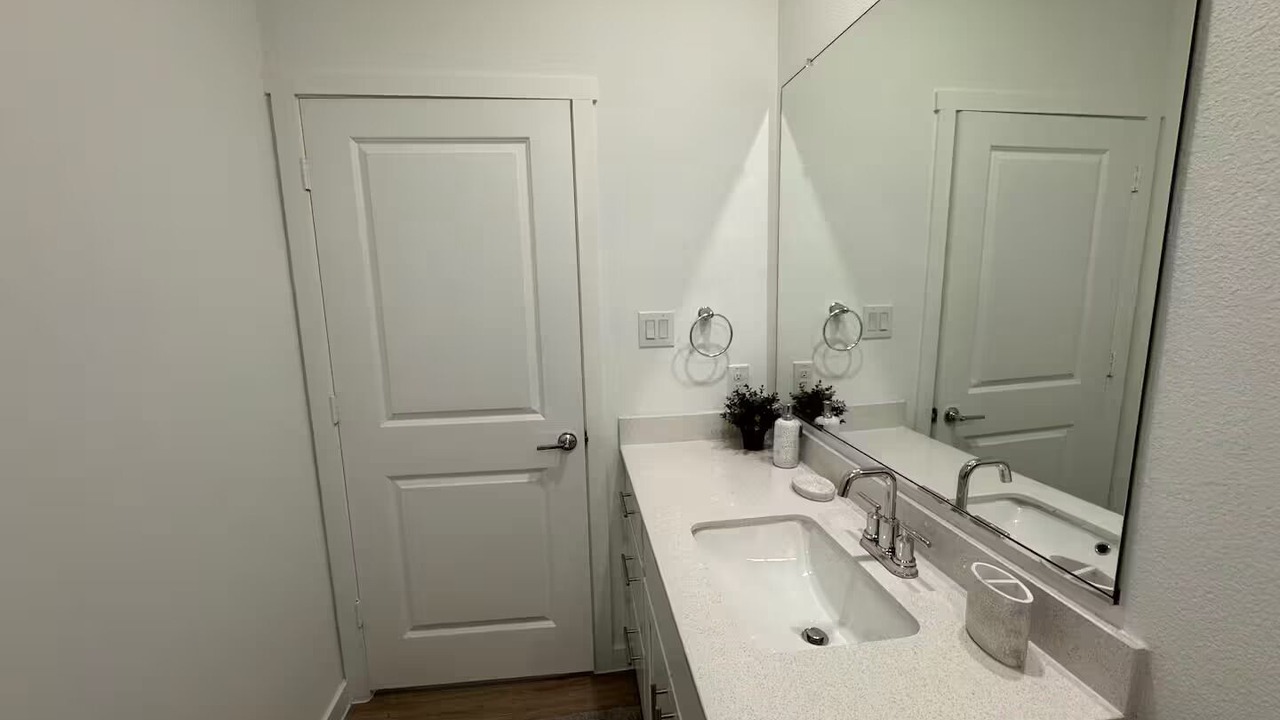 Photo of Bathroom in Lincoln Park
