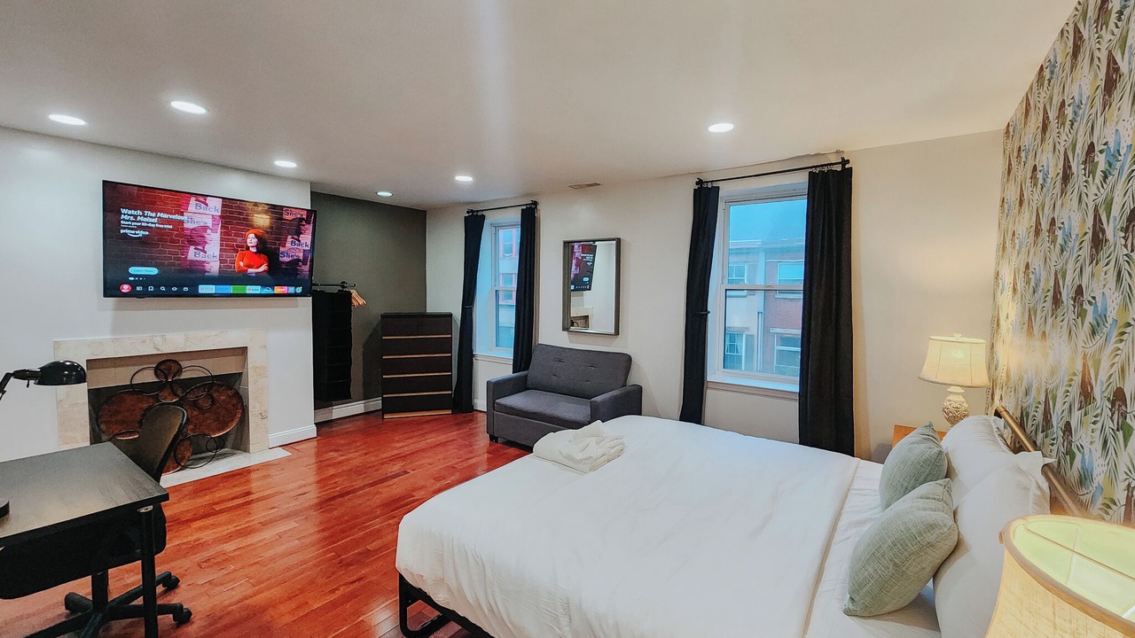 Photo of Bedroom in Gayborhood