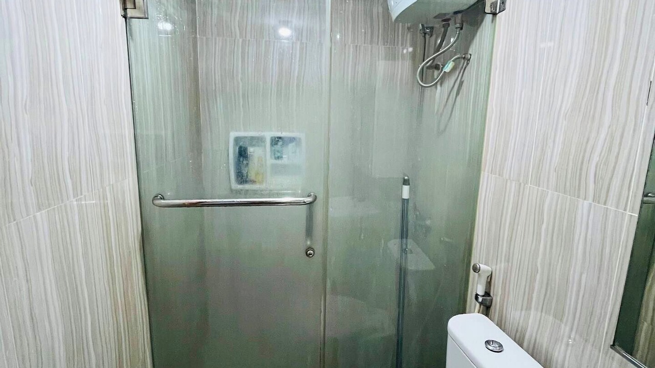 Photo of Bathroom in Gambir