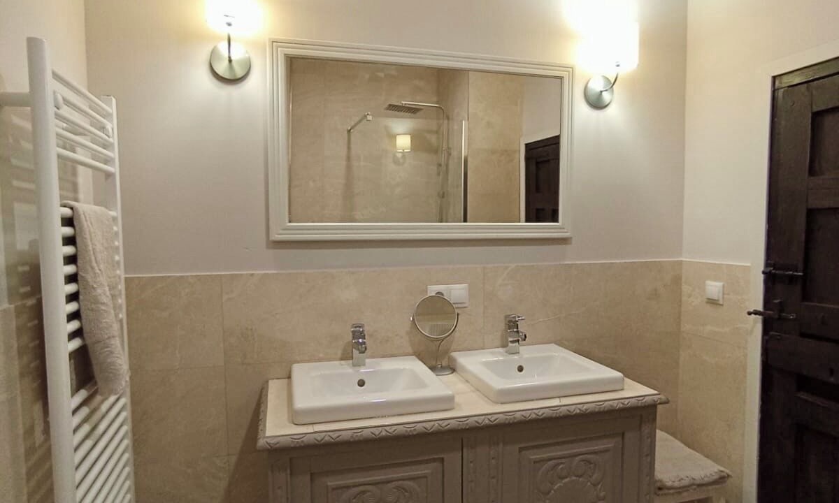 Photo of Bathroom in Huermeces
