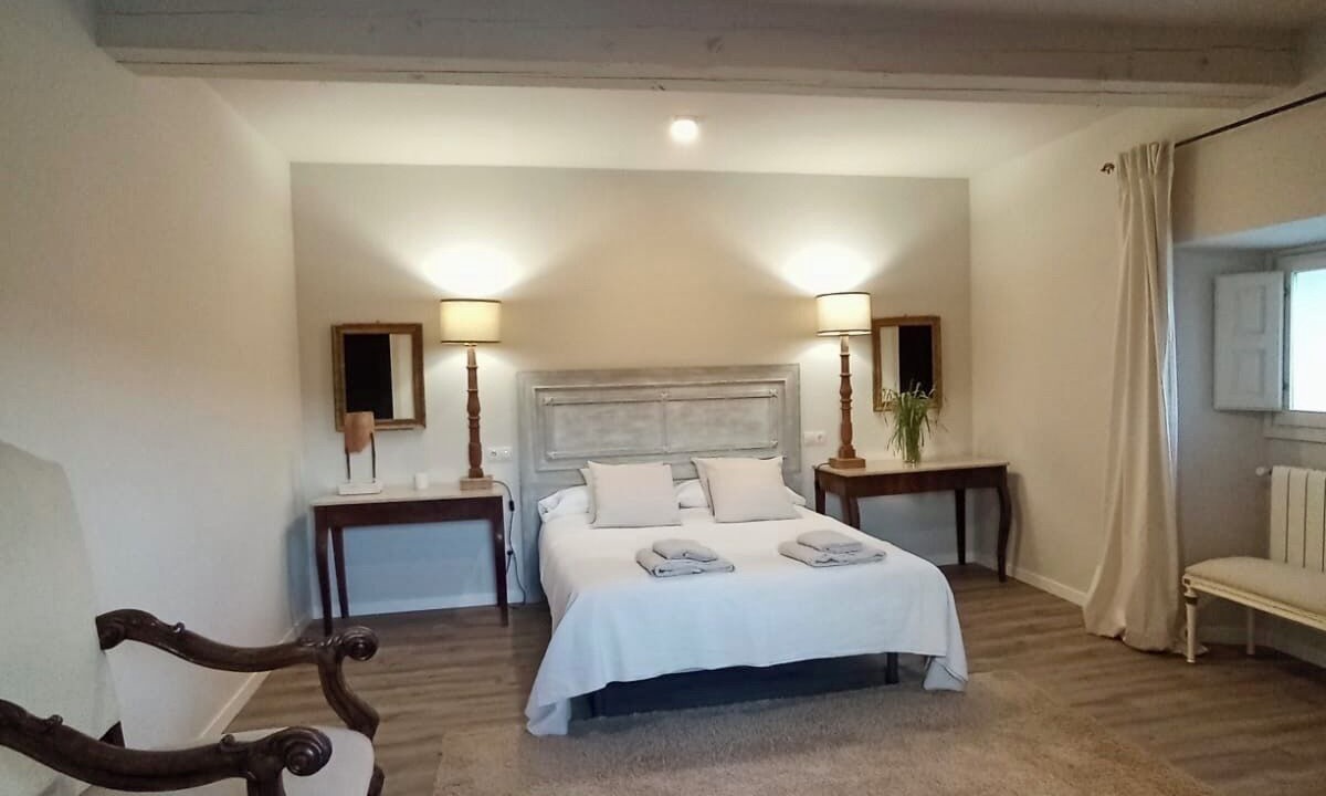 Photo of Bedroom in Huermeces