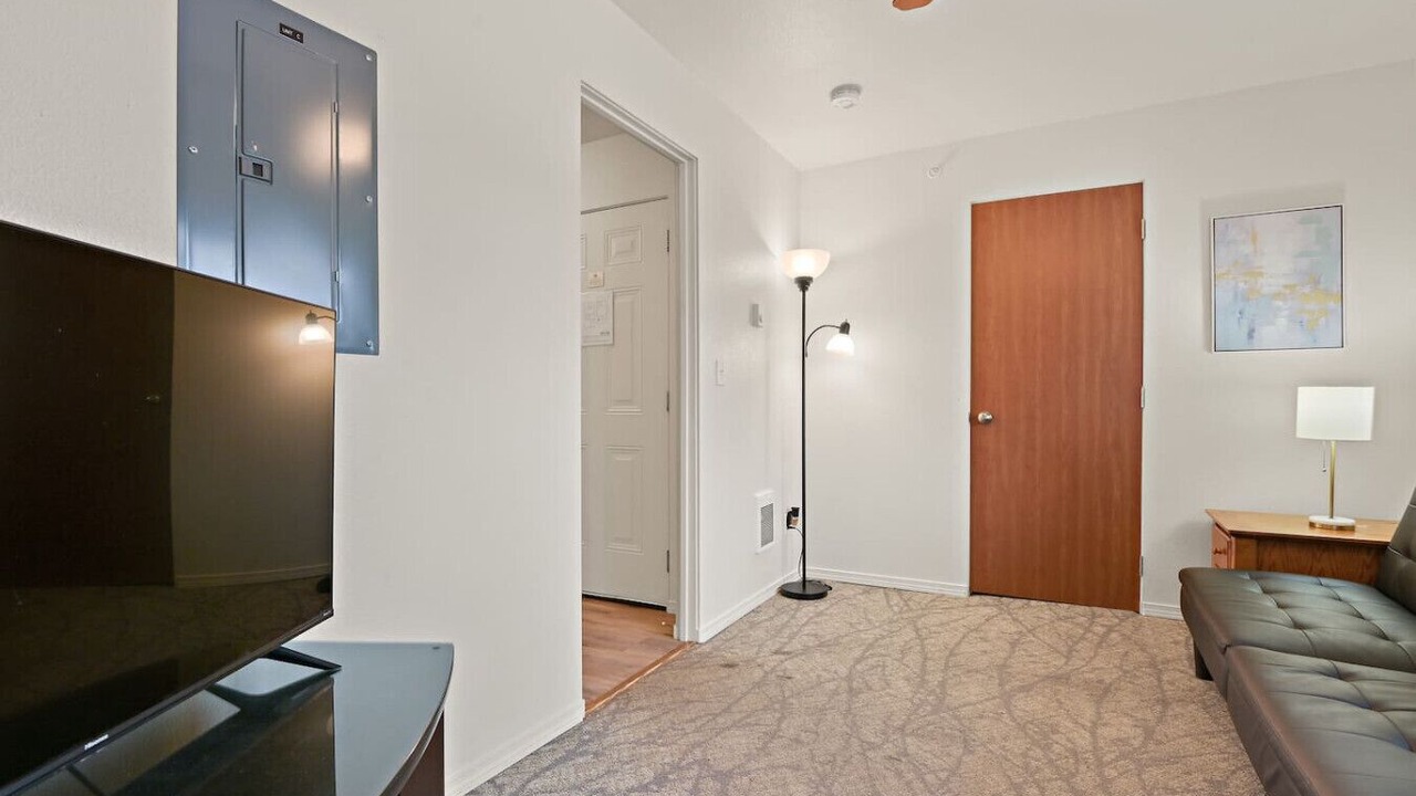 Photo of Livingroom in West Central