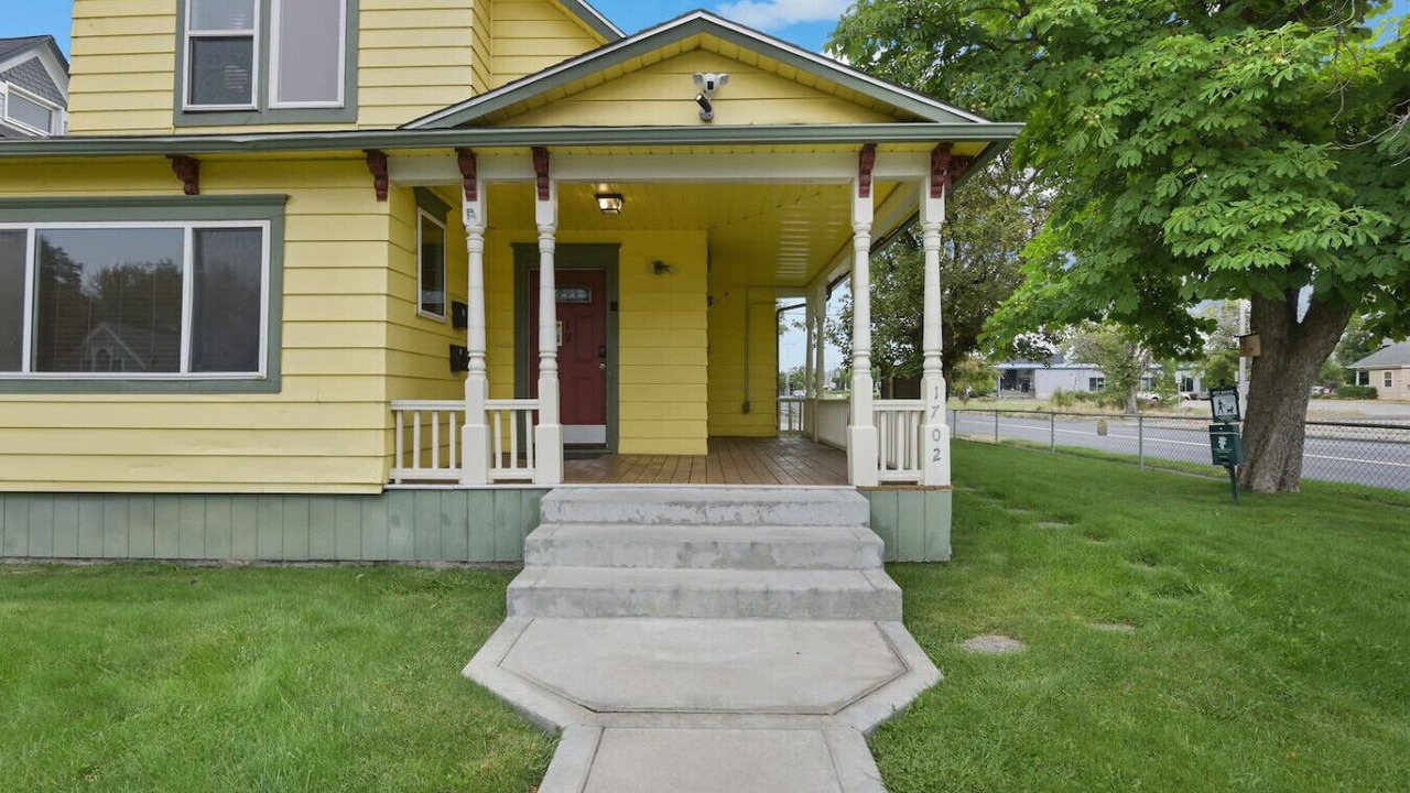 Photo of Outdoor in West Central