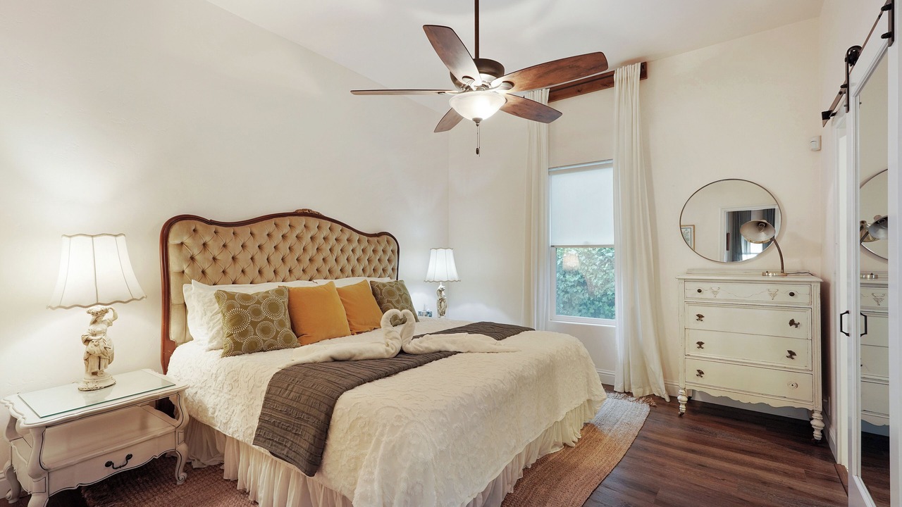 Photo of Bedroom in Lodi