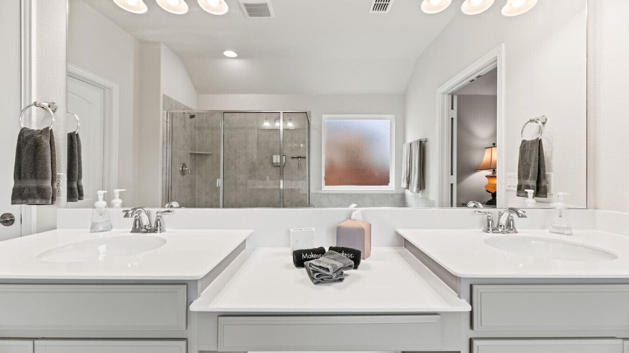 Photo of Bathroom in Fossil Creek