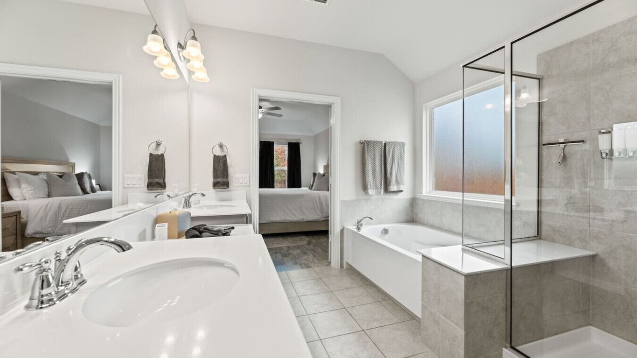 Photo of Bathroom in Fossil Creek