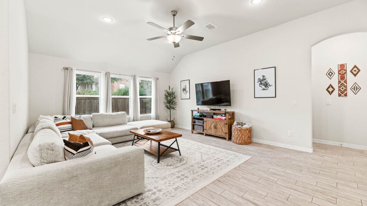 Photo of Livingroom in Fossil Creek