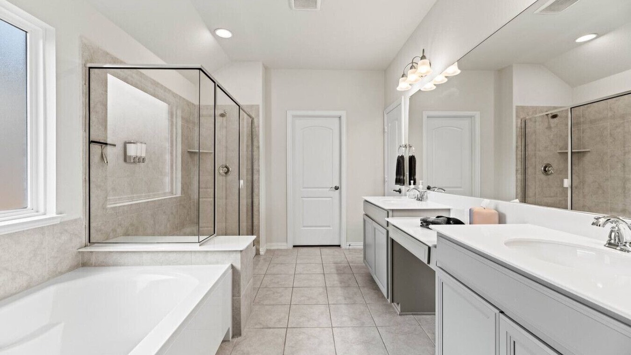 Photo of Bathroom in Fossil Creek