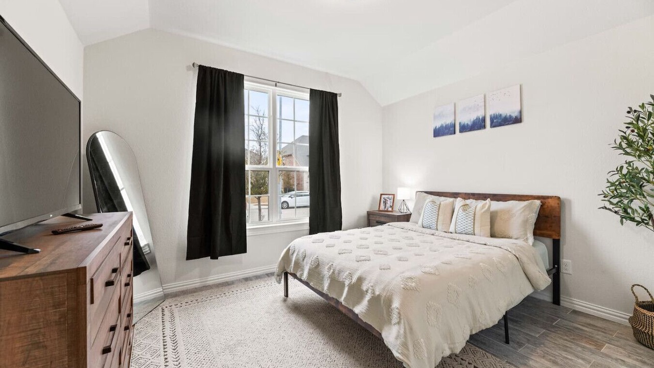 Photo of Bedroom in Fossil Creek