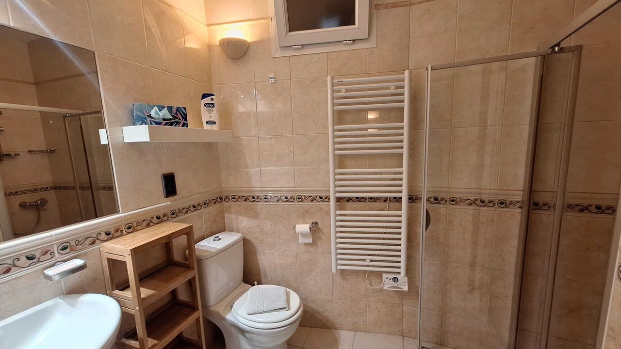 Photo of Bathroom in Beaulieu-sur-Dordogne