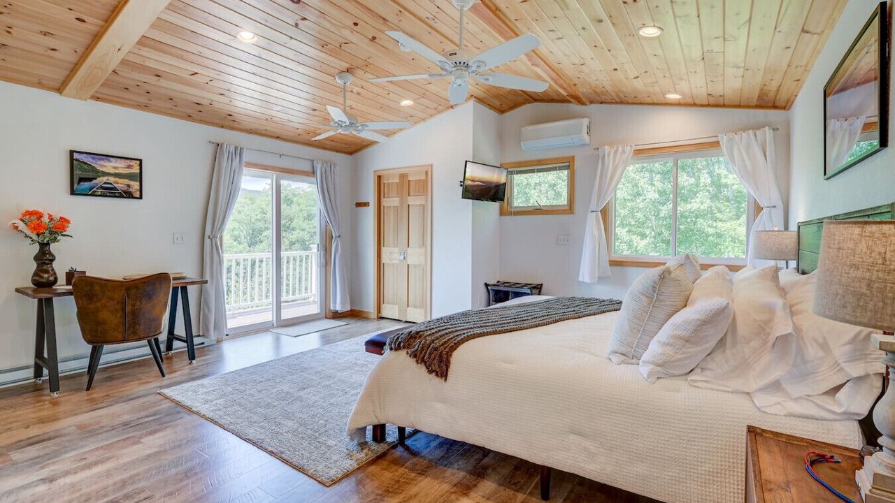 Photo of Bedroom in Jackson