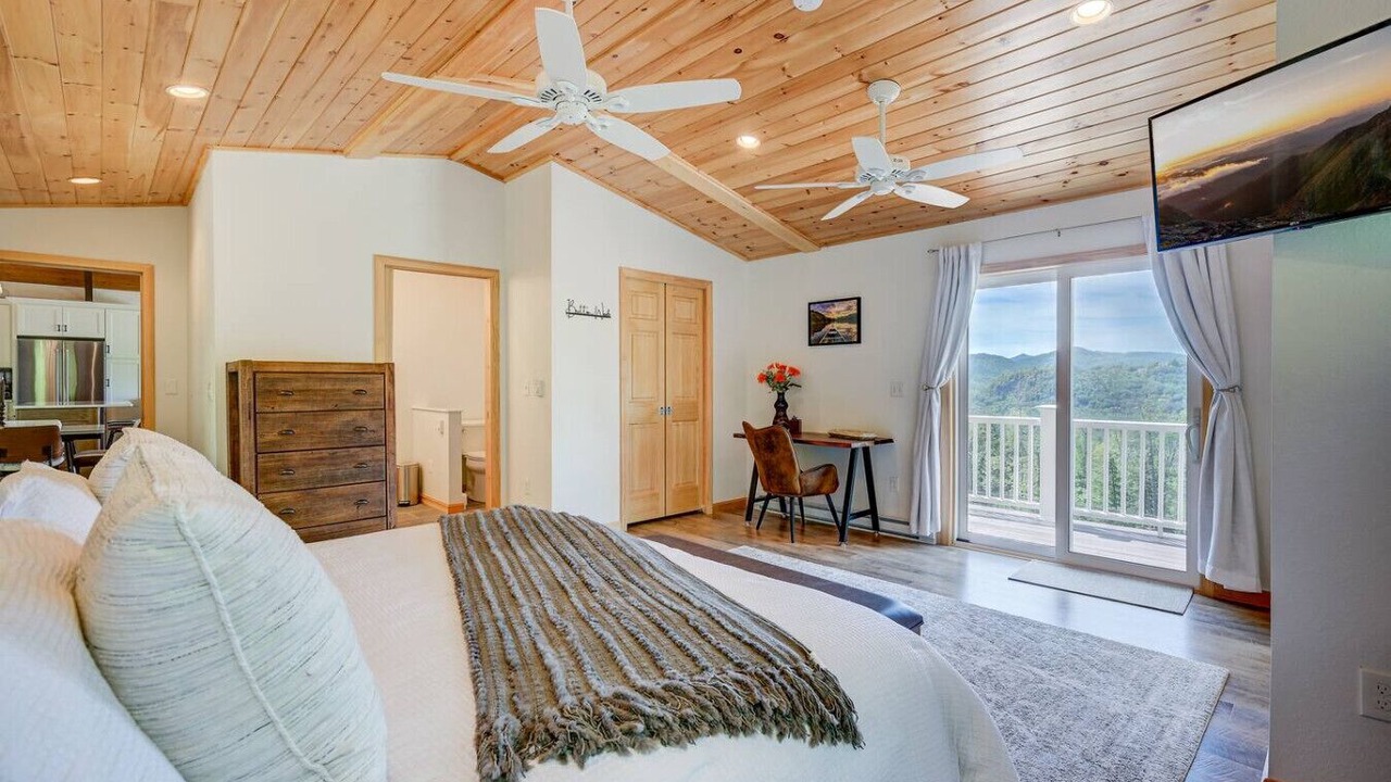 Photo of Bedroom in Jackson