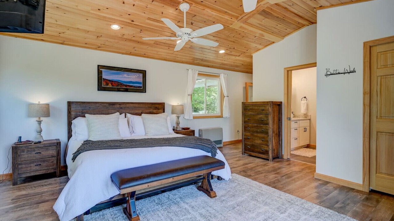 Photo of Bedroom in Jackson
