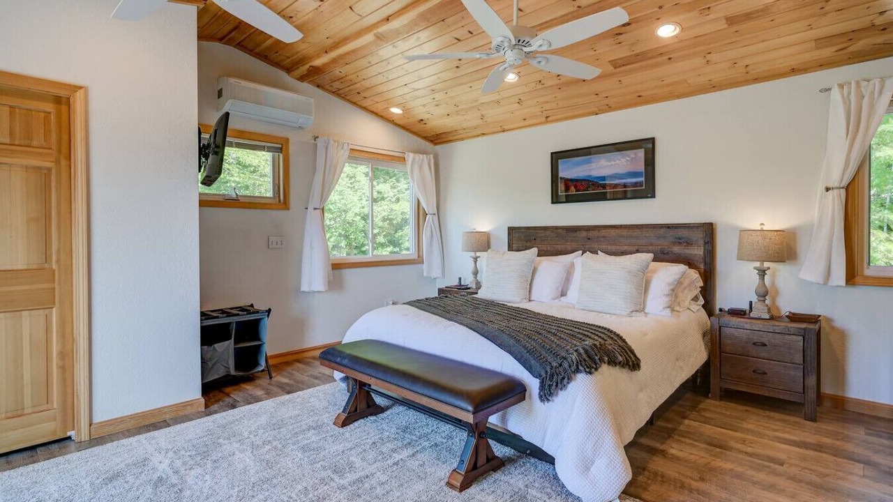 Photo of Bedroom in Jackson