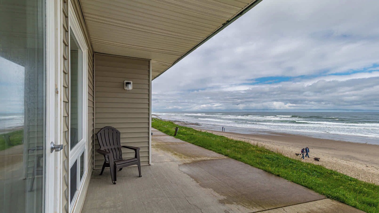 Photo of Others in Lincoln City