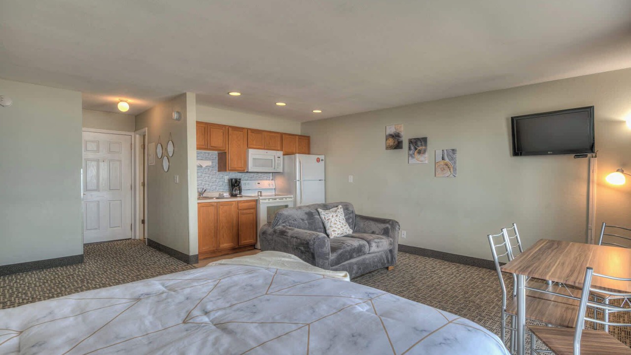 Photo of Others in Lincoln City