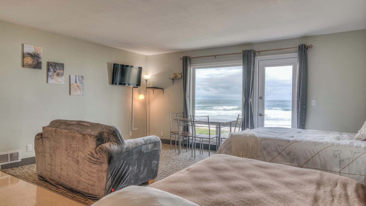 Photo of Others in Lincoln City