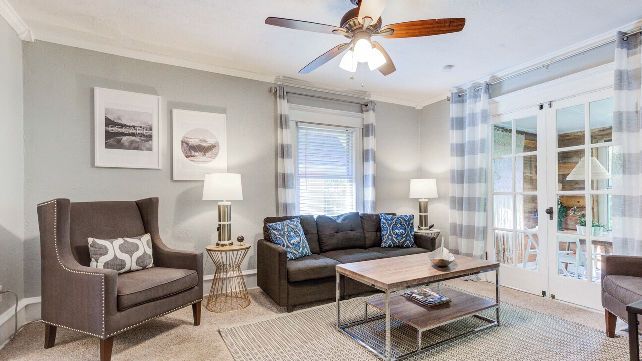 Photo of Livingroom in Kansas City