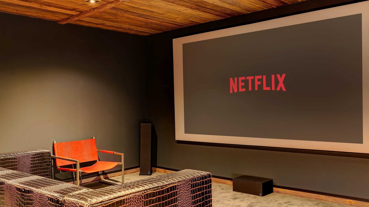 Photo of Others in Demi-Quartier