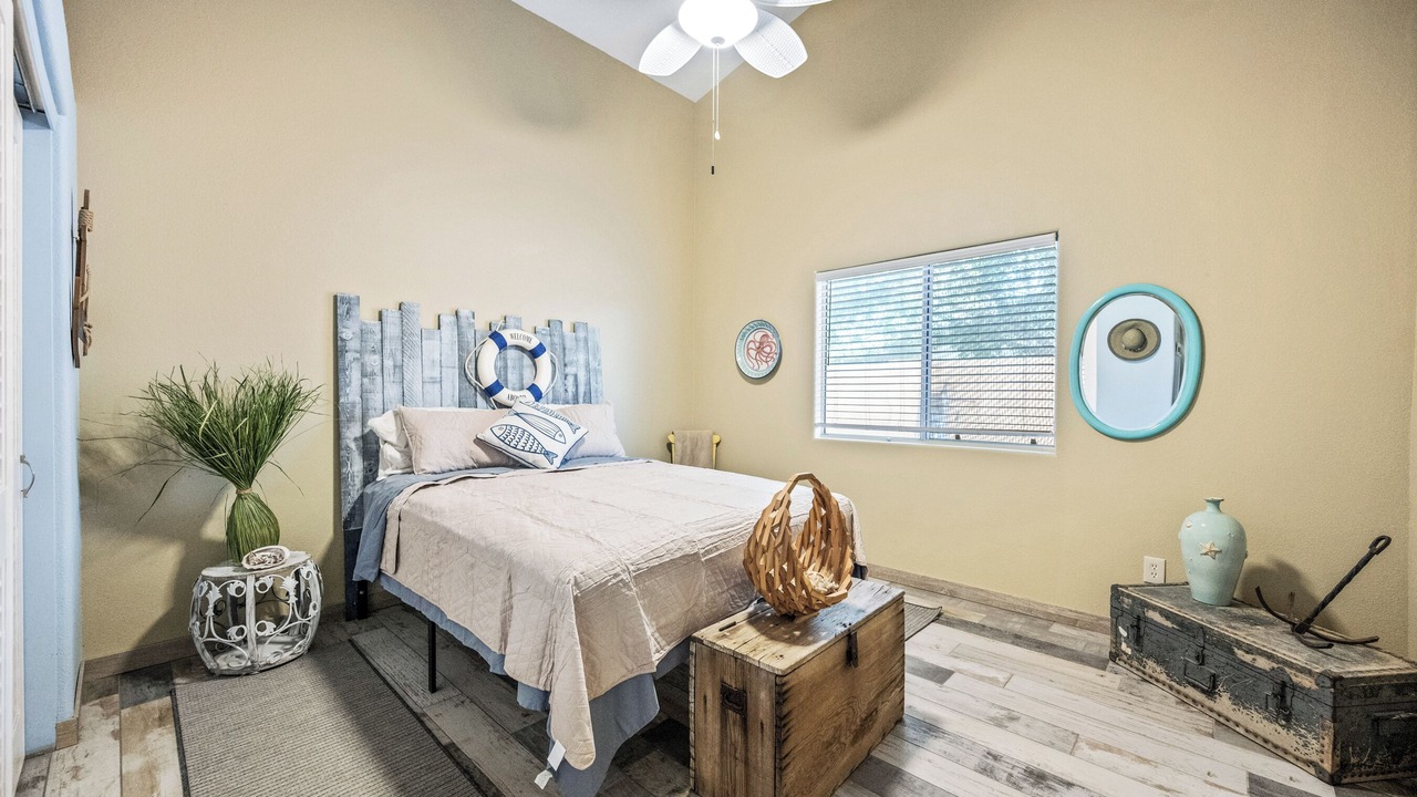 Photo of Bedroom in East Mesa