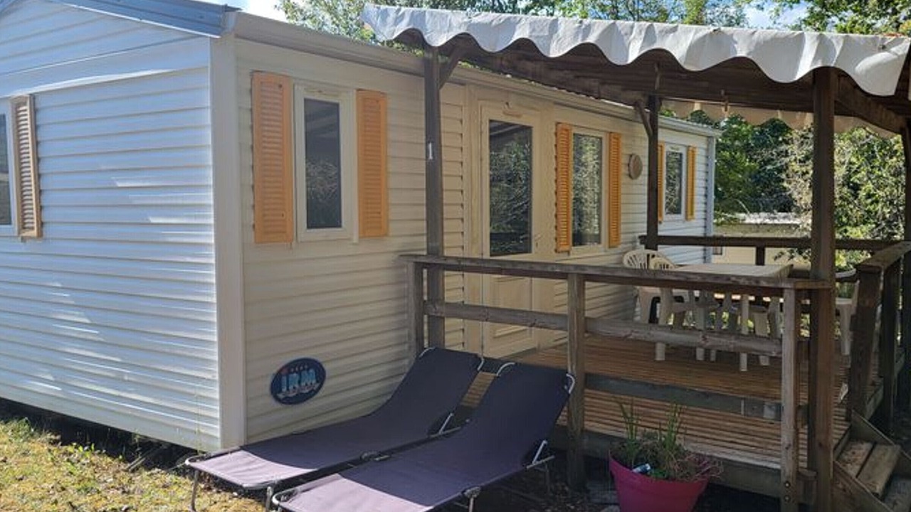 Photo of Outdoor in Salles
