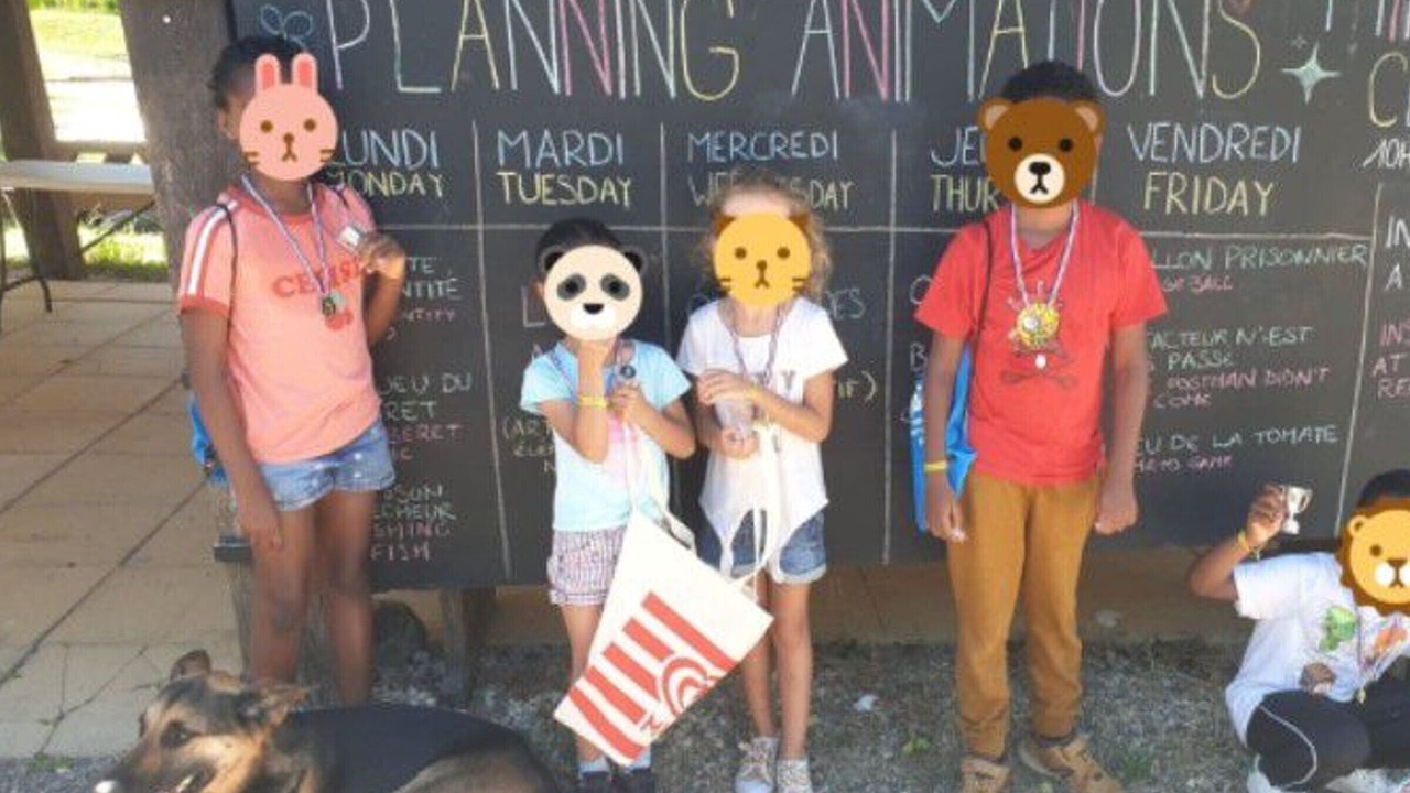 Photo of Others in Salles