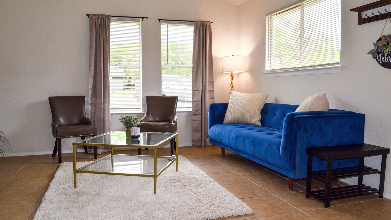 Photo of Livingroom in Franklin Park