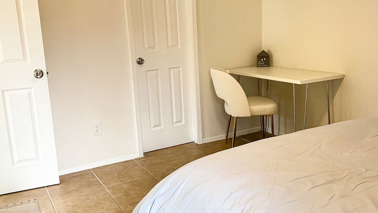 Photo of Bedroom in Franklin Park