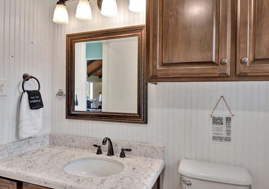 Photo of Bathroom in Hemphill