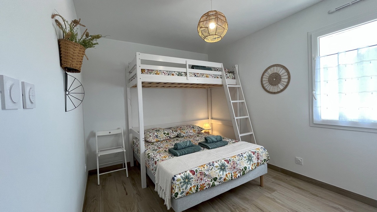 Photo of Bedroom in Saint-Hilaire-de-Riez