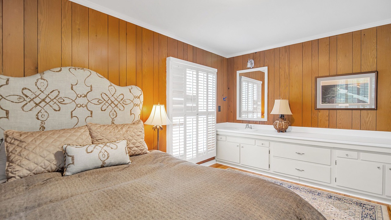 Photo of Bedroom in Debordieu Colony