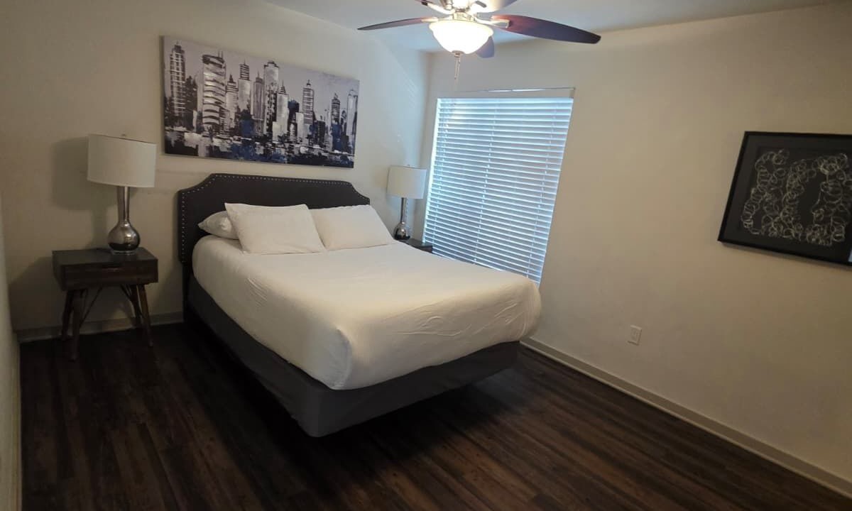 Photo of Bedroom in Oak Lawn
